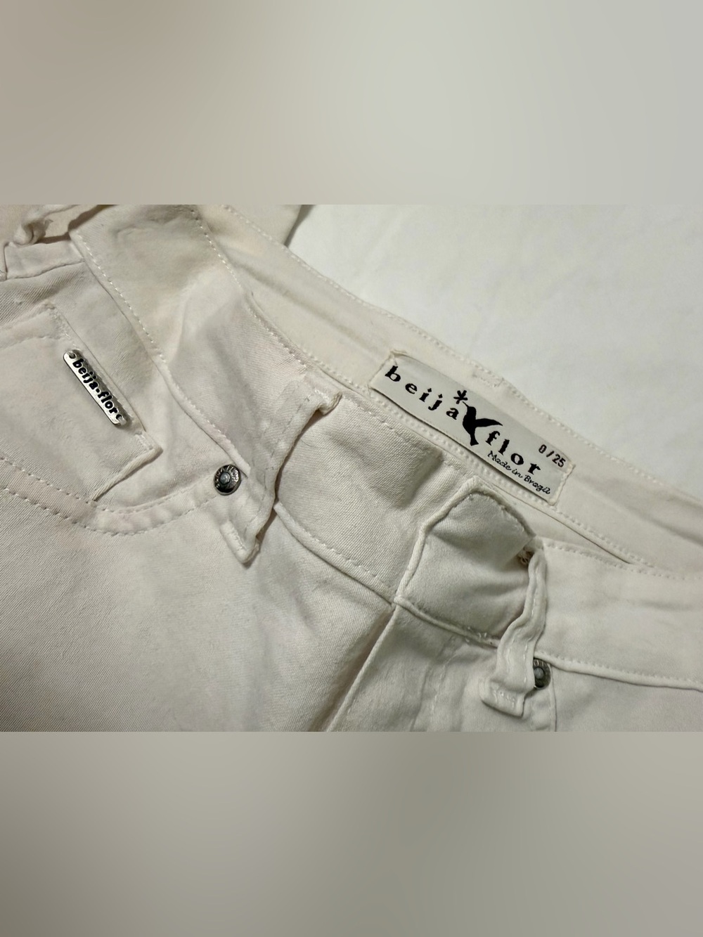 Beija Flor designs white jeans lightweight stretch size 0-2 25euro